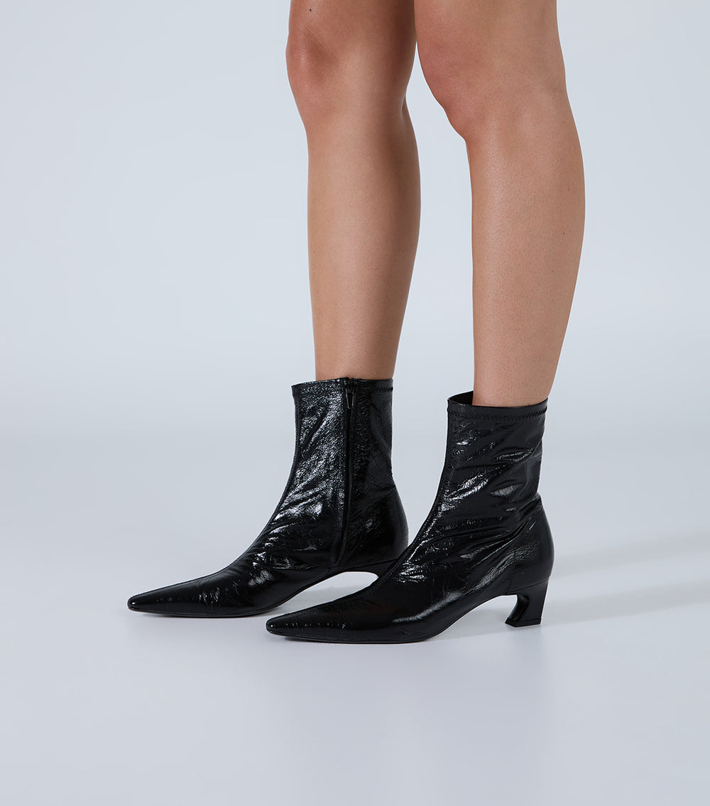 Tony Bianco Margot Black Crinkle - Black Crinkle